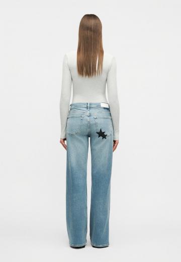 Джинсы бойфренда