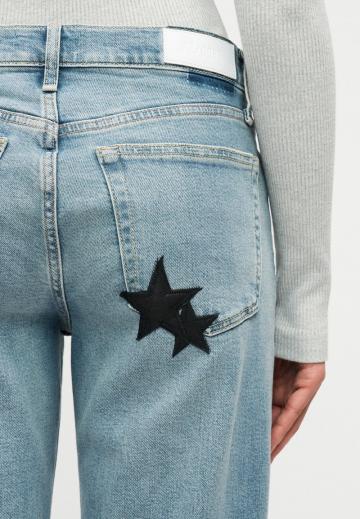 Джинсы бойфренда