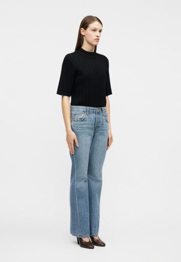 Клешеные брюки