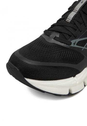 Тренировочные кроссовки