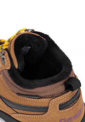 Спортивные сапоги