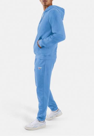 Спортивная кофта