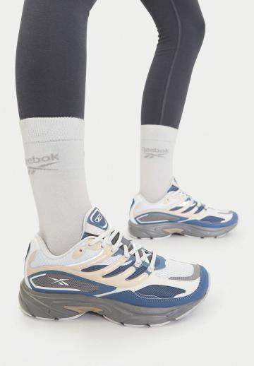 Походная обувь