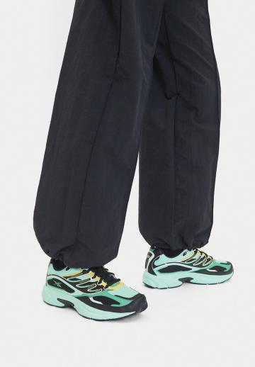 Походная обувь