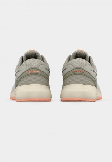 Тренировочные кроссовки