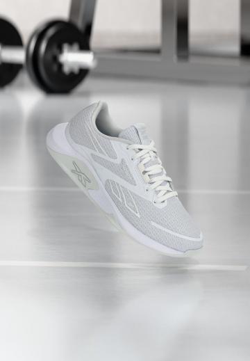 Тренировочные кроссовки