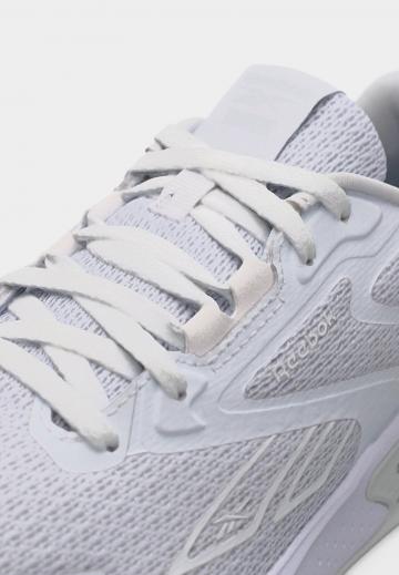 Тренировочные кроссовки