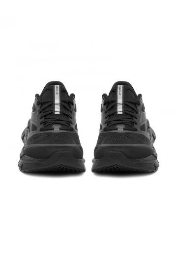 Тренировочные кроссовки