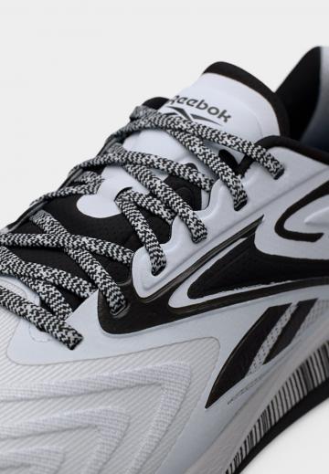 Тренировочные кроссовки