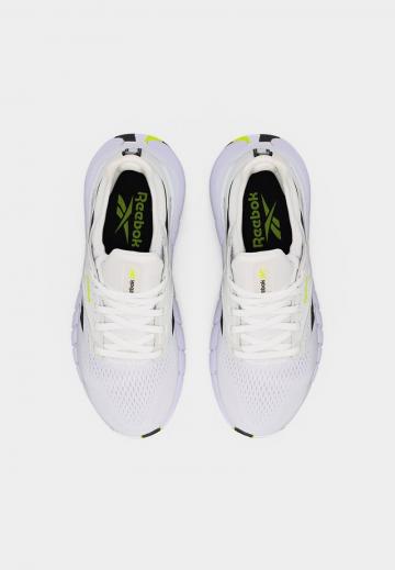 Тренировочные кроссовки