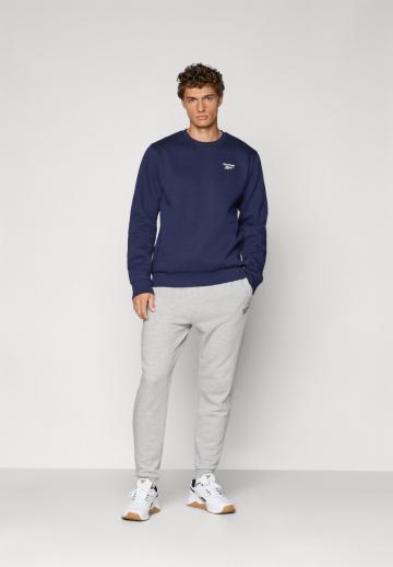 Спортивная кофта