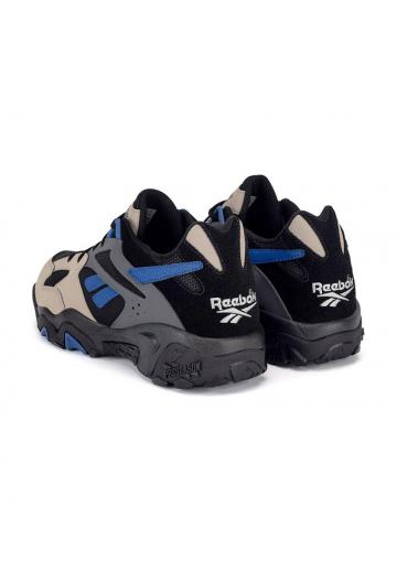 Походные кроссовки