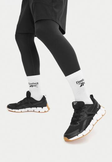 Походные кроссовки