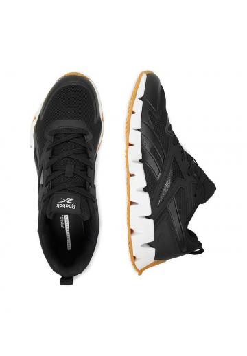 Походные кроссовки