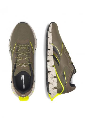 Походные кроссовки