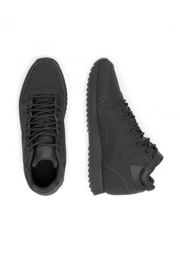 Тренировочные кроссовки