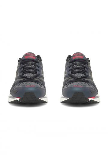 Тренировочные кроссовки