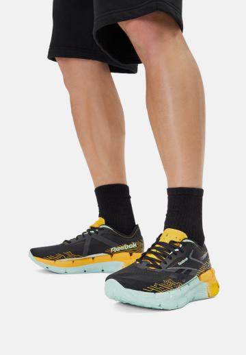 Тренировочные кроссовки