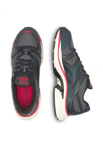 Тренировочные кроссовки