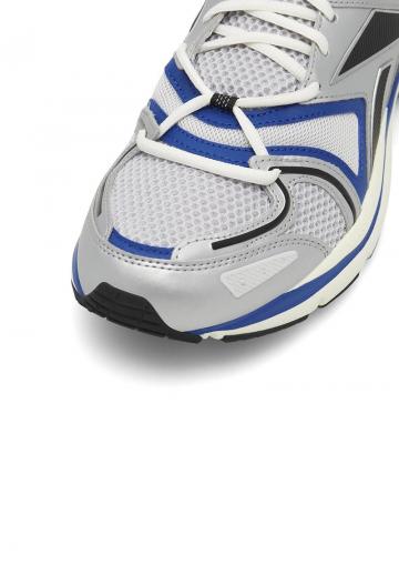 Тренировочные кроссовки