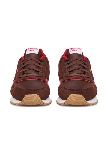 Походные кроссовки