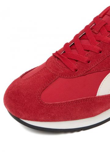 Тренировочные кроссовки