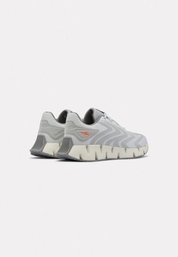 Тренировочные кроссовки