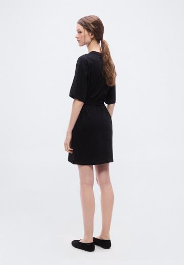 Короткое платье