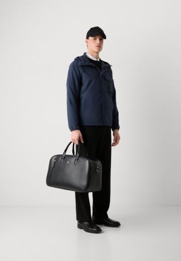 Куртка-дождевик