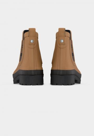 Резиновые сапоги