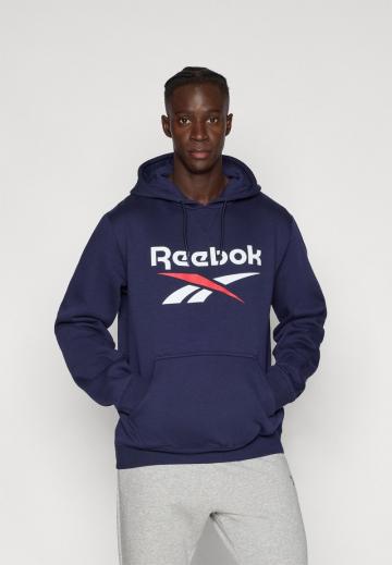 Спортивная кофта