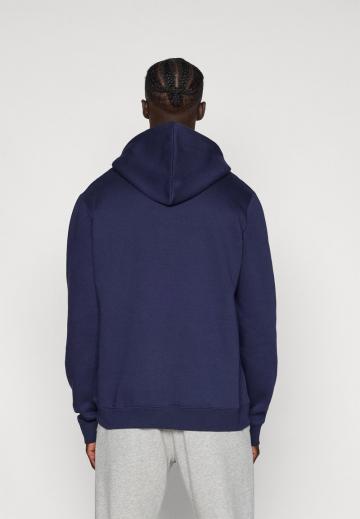 Спортивная кофта