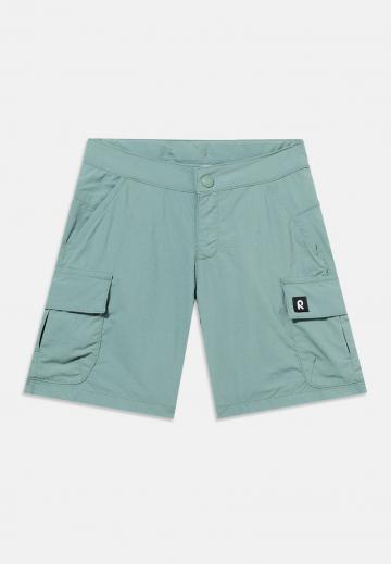 Спортивные шорты