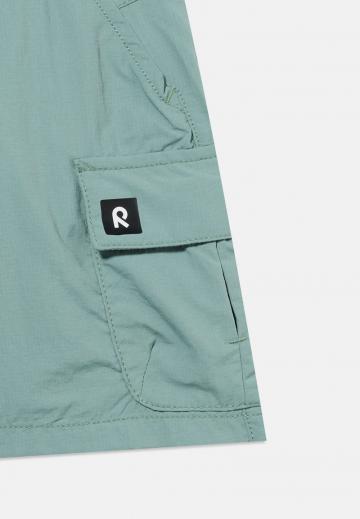 Спортивные шорты