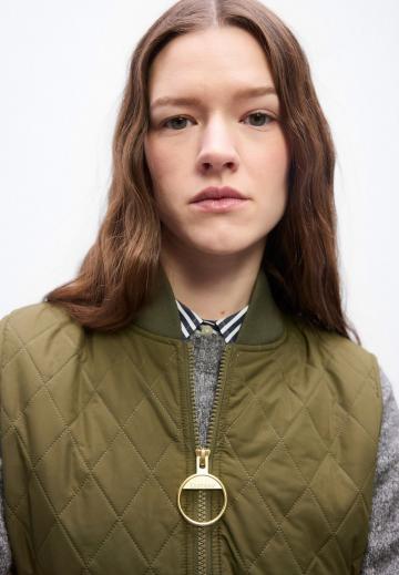 Стеганый жилет