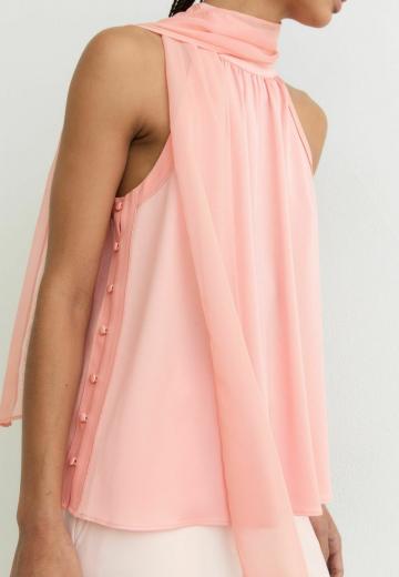 Блузка без рукавов