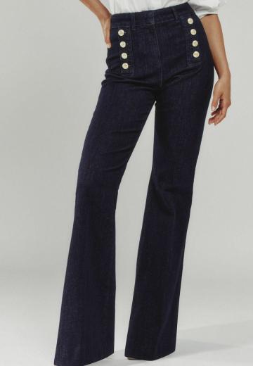 Клешеные брюки