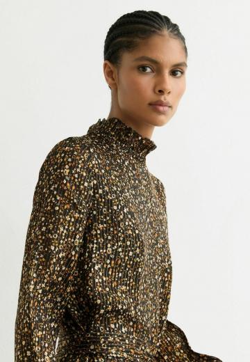 Короткое платье