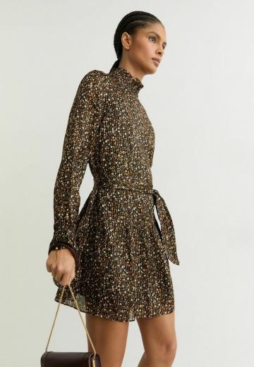 Короткое платье