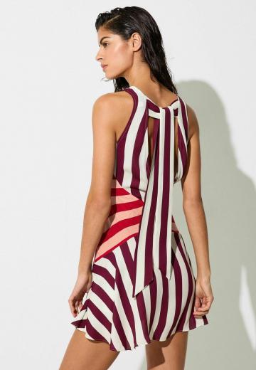 Короткое платье