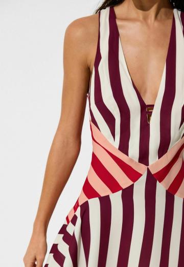 Короткое платье