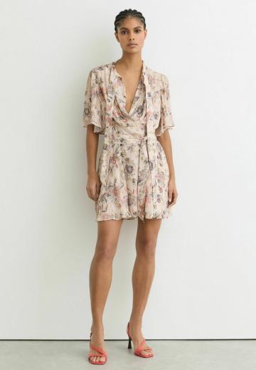 Короткое платье