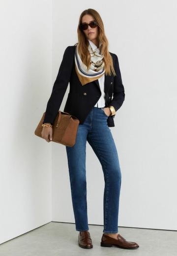 Прямые джинсы