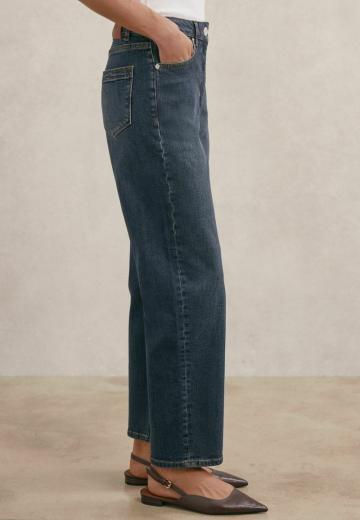 Прямые джинсы