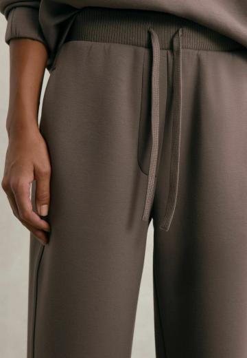 Спортивные штаны