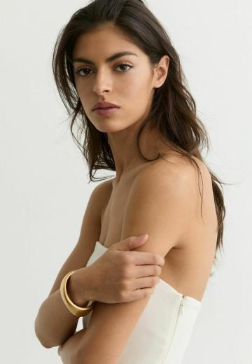 Топ без бретелек