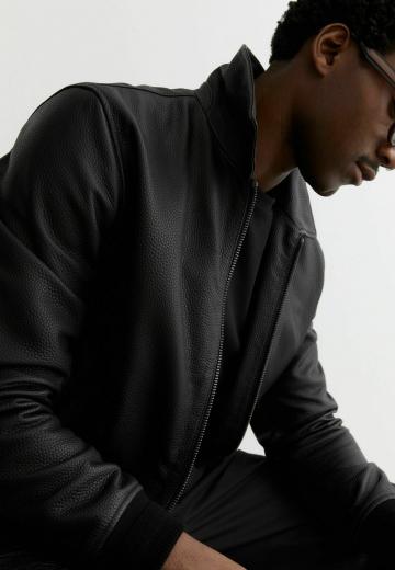 Кожаная куртка