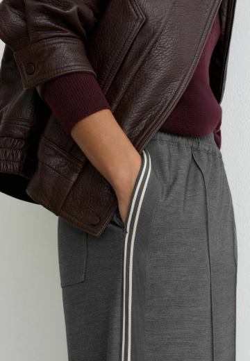 Спортивные штаны