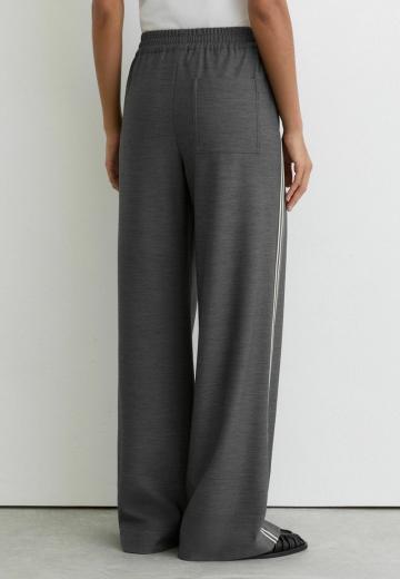 Спортивные штаны