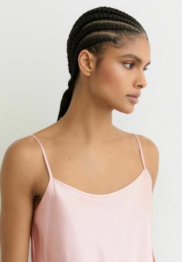 Топ на бретельках